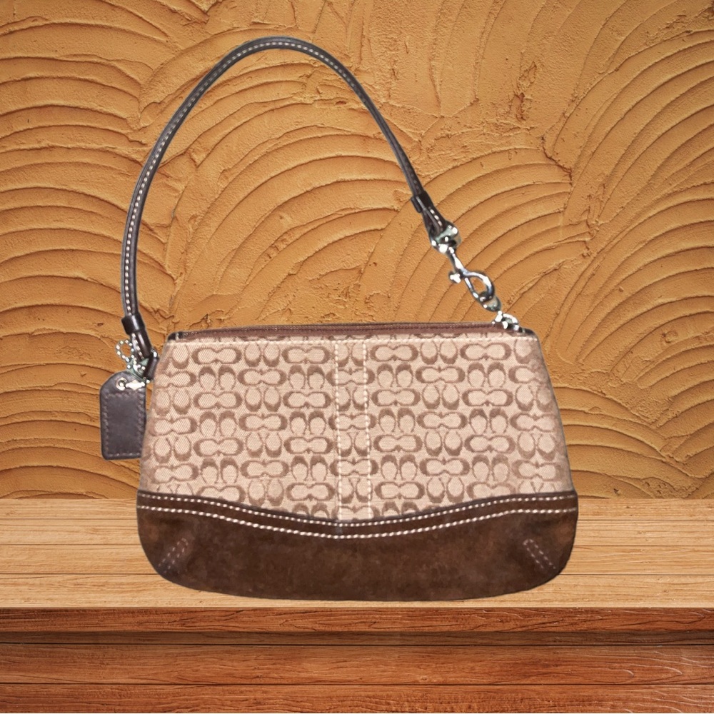 Coach: Monogram Wristlet